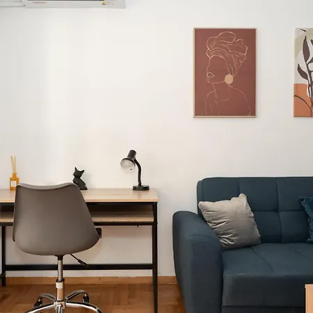 Contemporary Chic In The Heart Of * Athens