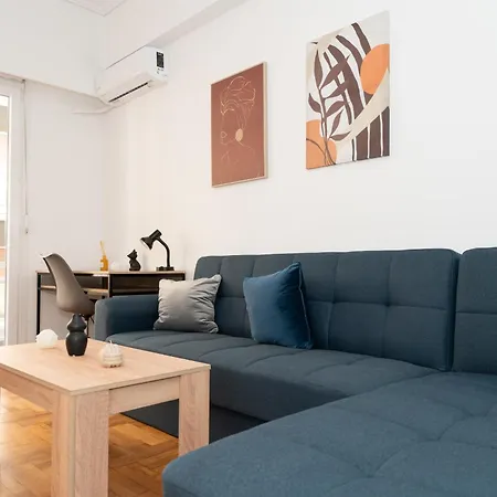 Apartment Contemporary Chic In The Heart Of *